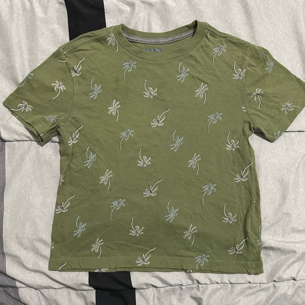 Boy’s Old Navy Shirt With Palm Trees